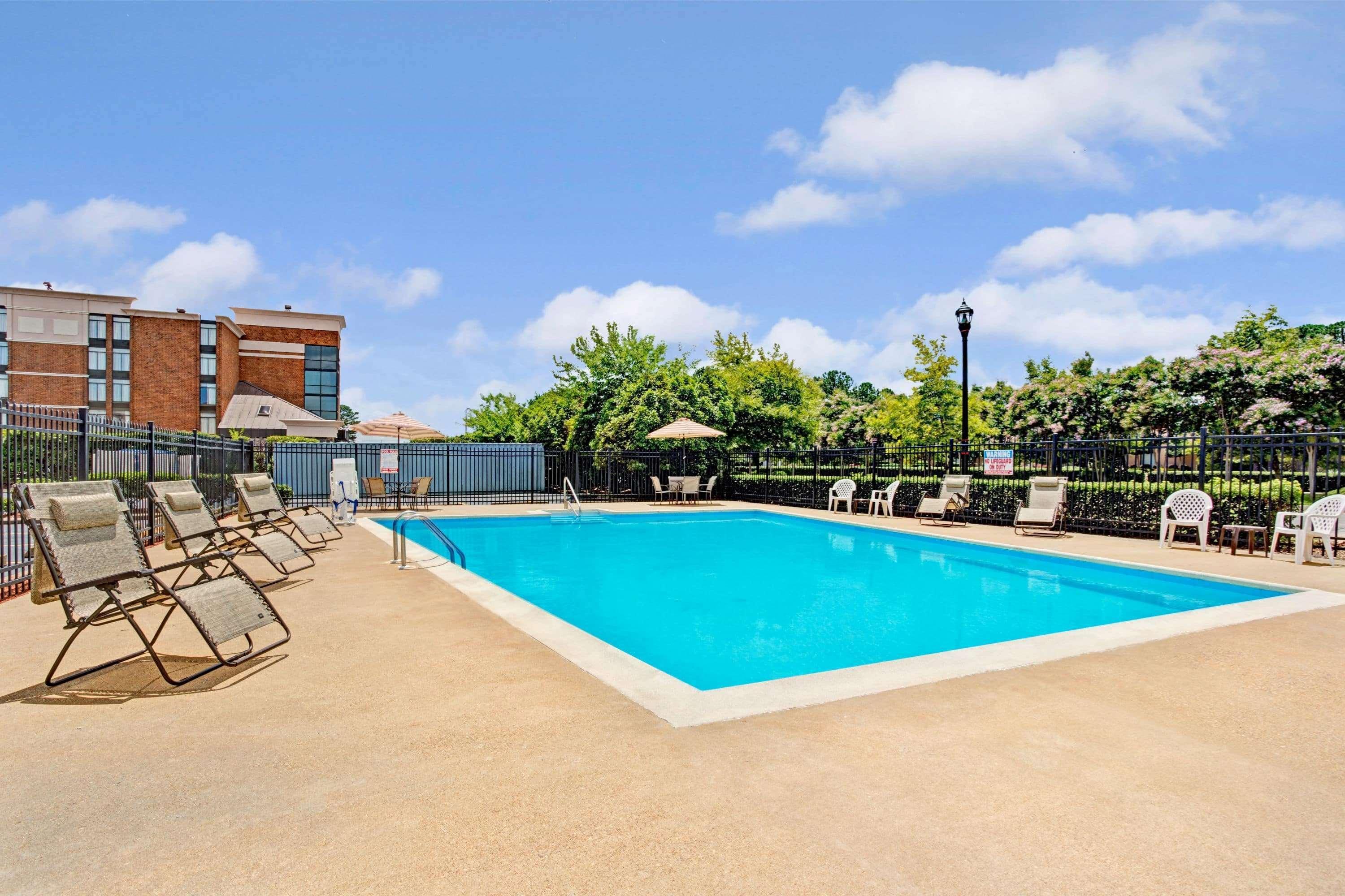 Days Inn By Wyndham Hampton Near Coliseum Convention Center Экстерьер фото